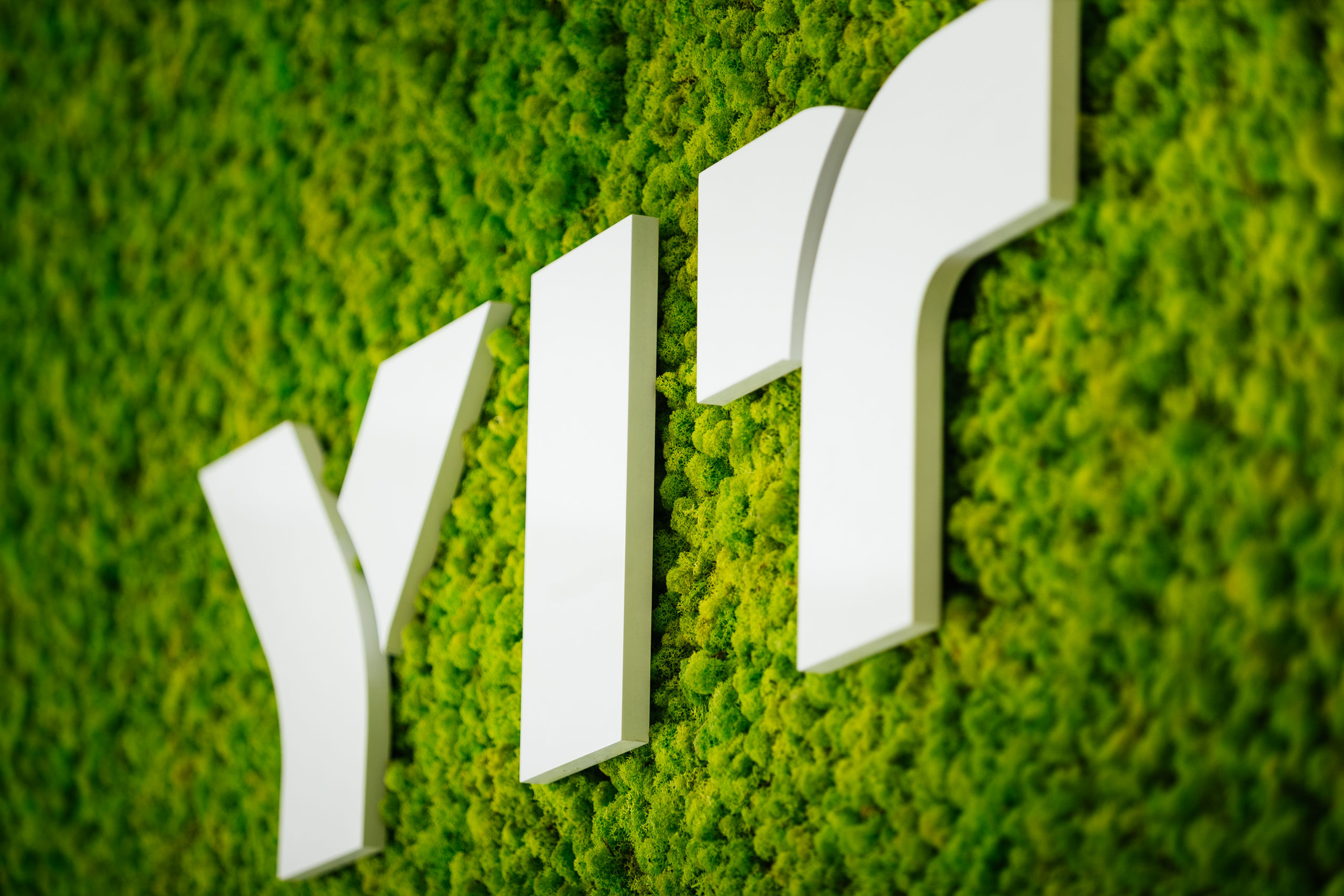 Логотипы YIT