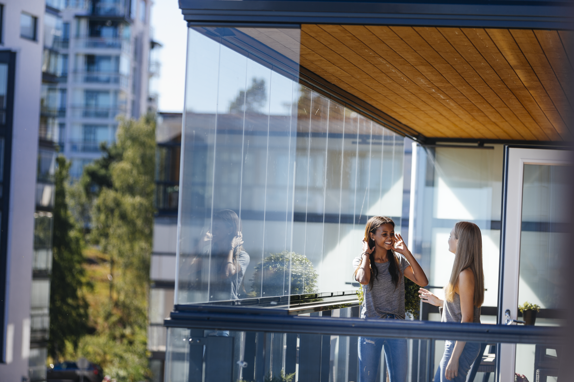 Balkons no mantu glabātavas pārvēršas papildu istabā